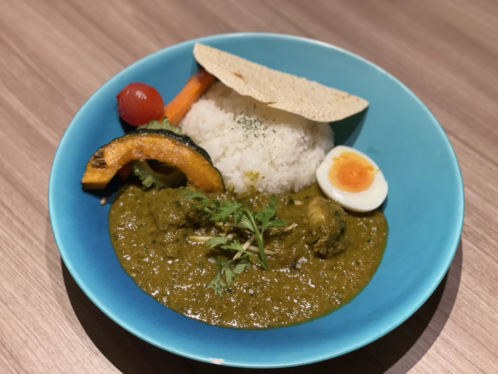 国産鶏モモ肉とハラペーニョのスパイシーカレー
